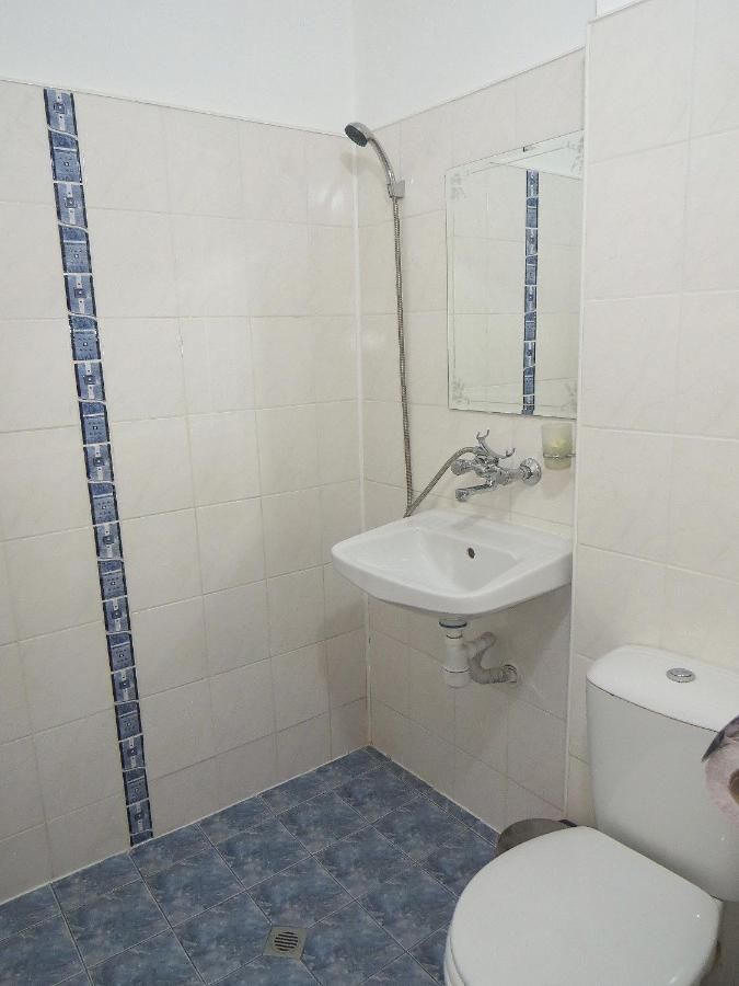 Отель Hotel Touristic Home Kailaka Плевен