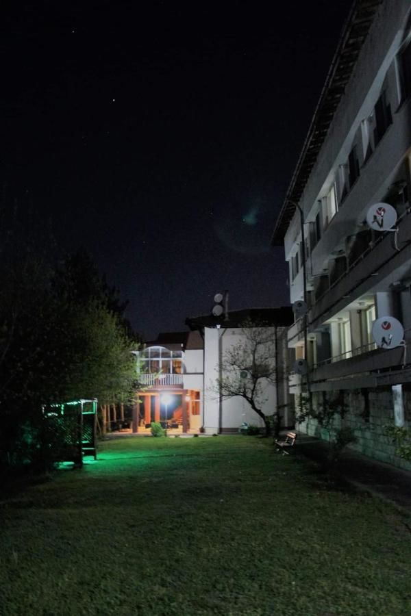 Отель Hotel Touristic Home Kailaka Плевен