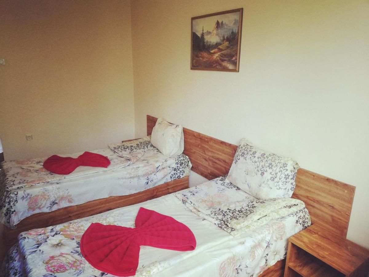 Отель Hotel Touristic Home Kailaka Плевен