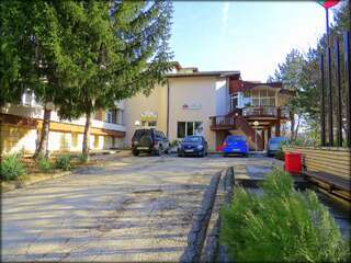 Отель Hotel Touristic Home Kailaka Плевен-3